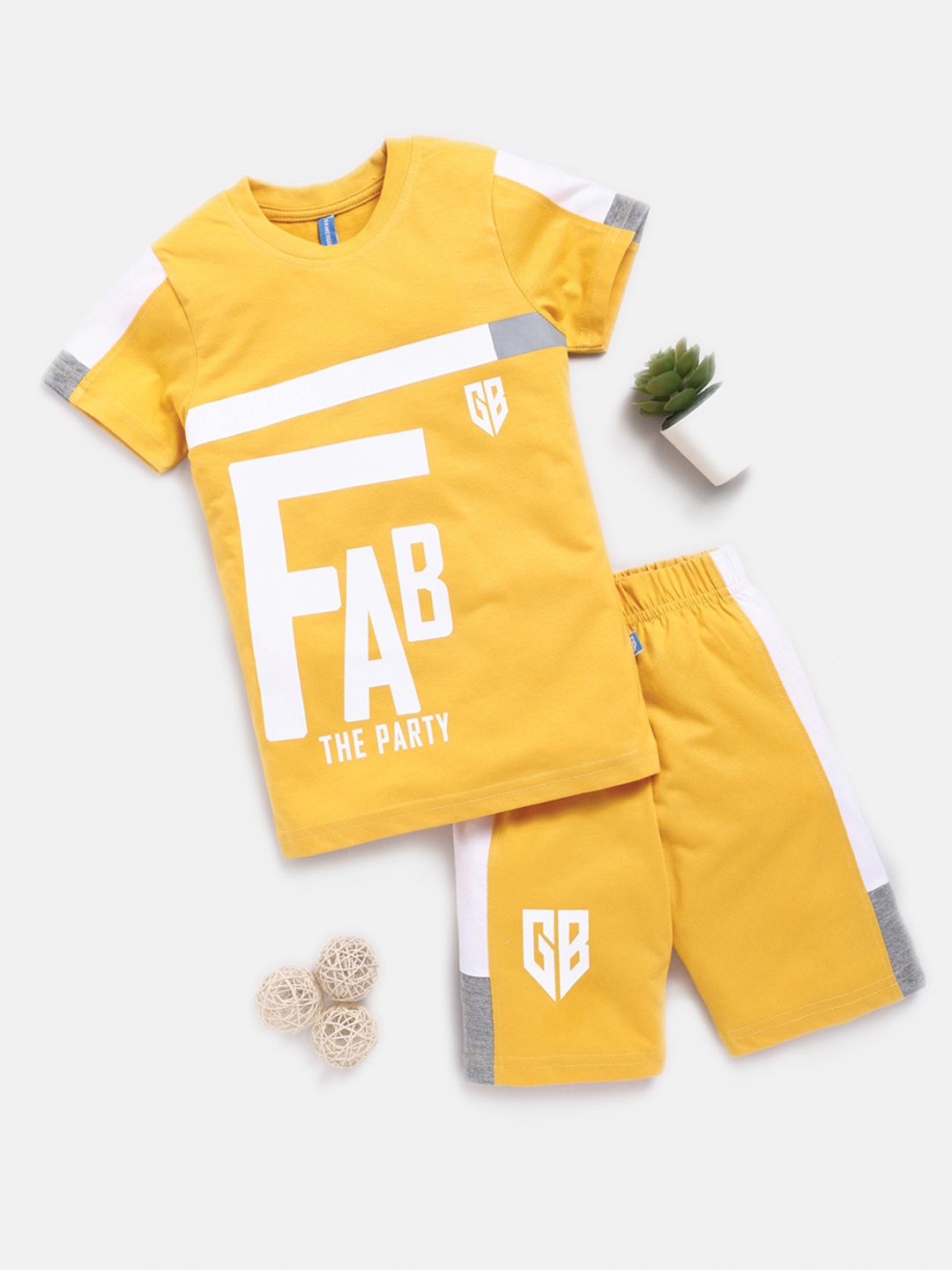 

Here&Now X Game Begins Boys Pure Cotton T-shirt with Shorts, Yellow