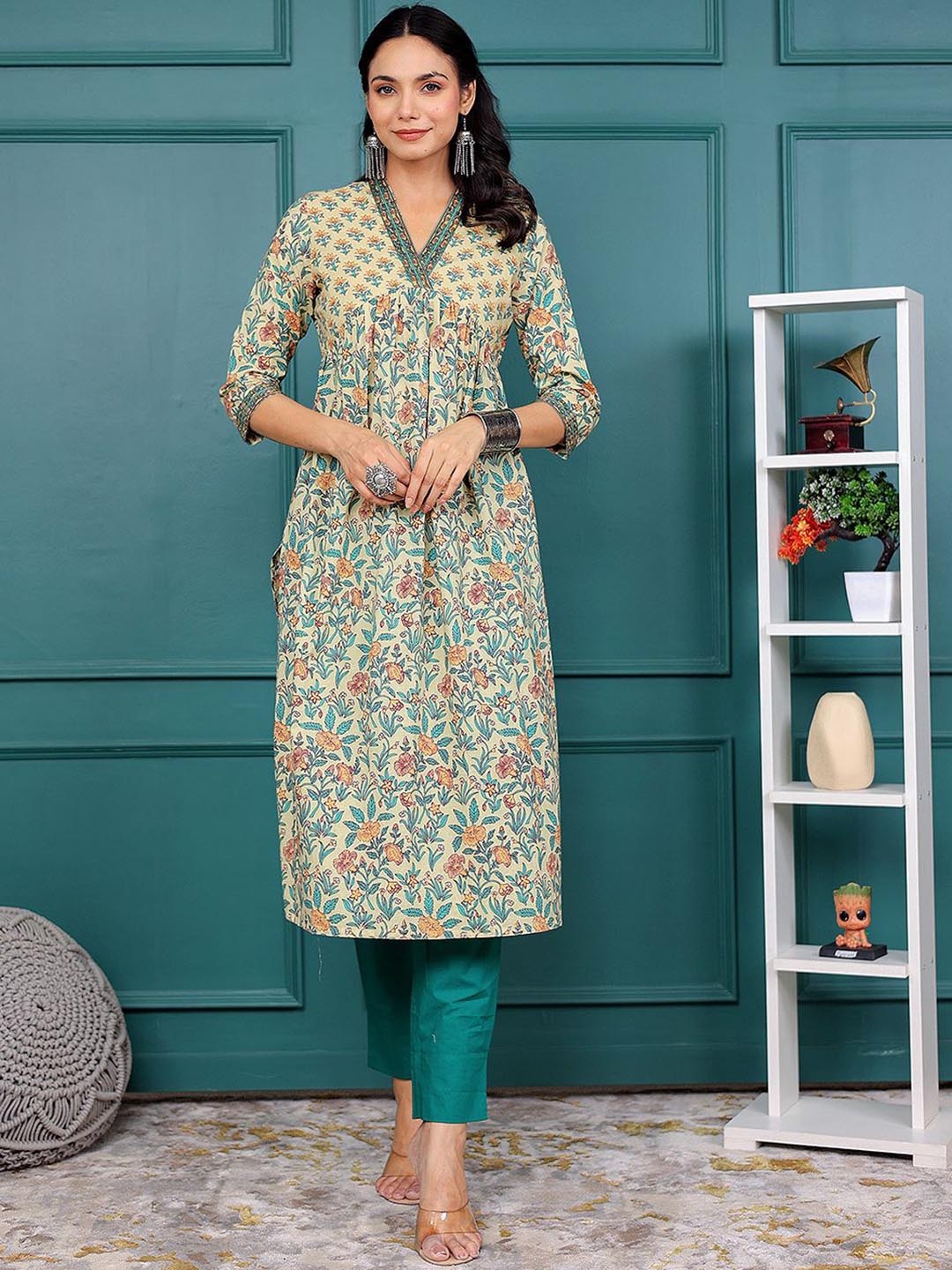 

GULAB CHAND TRENDS Floral Printed V-Neck Pure Cotton A-Line Empire Kurta, Yellow