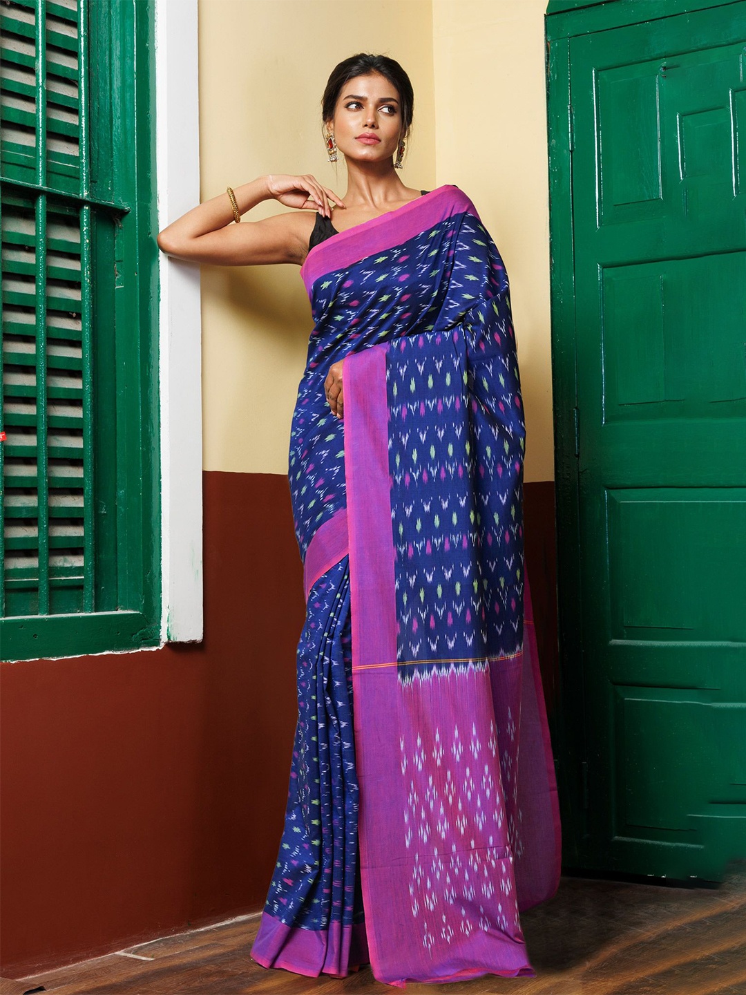 

Unnati Silks Ethnic Motifs Printed Handloom Pochampally Saree, Blue