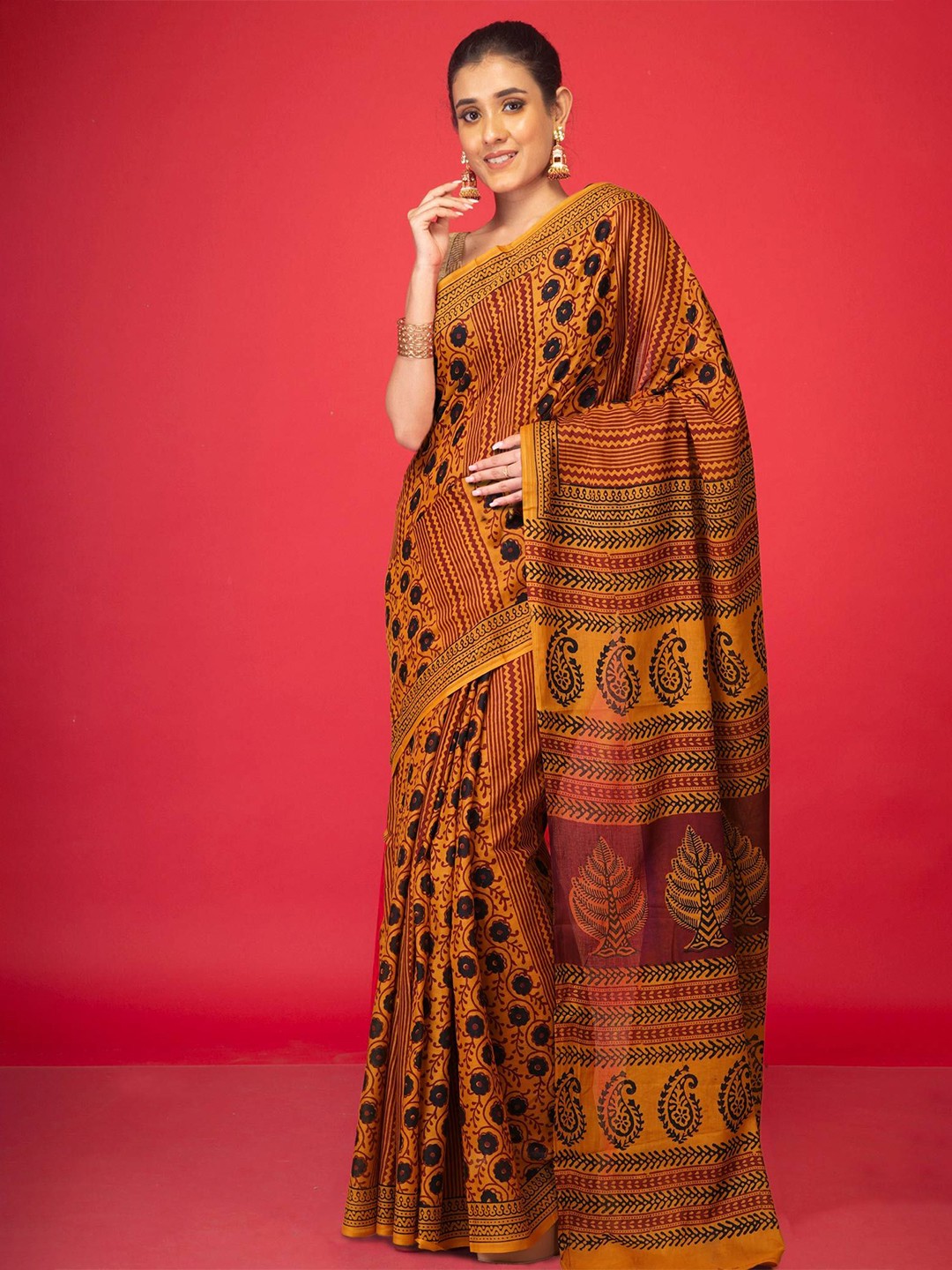 

Unnati Silks Bagh Pure Cotton Handloom Bagh Saree, Yellow