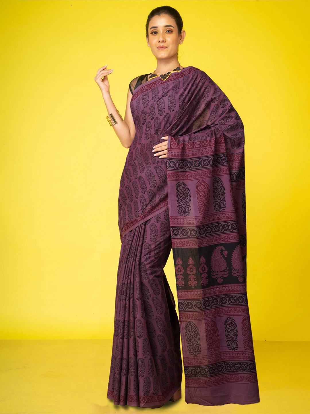 

Unnati Silks Pure Cotton Handloom Bagh Saree, Violet