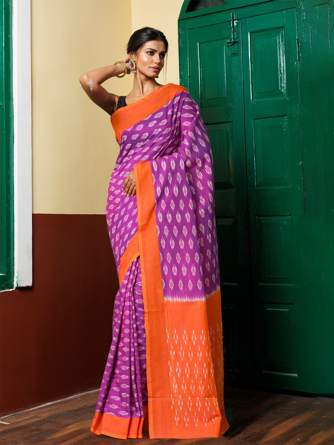 

Unnati Silks Ethnic Motifs Handloom Pochampally Saree, Purple