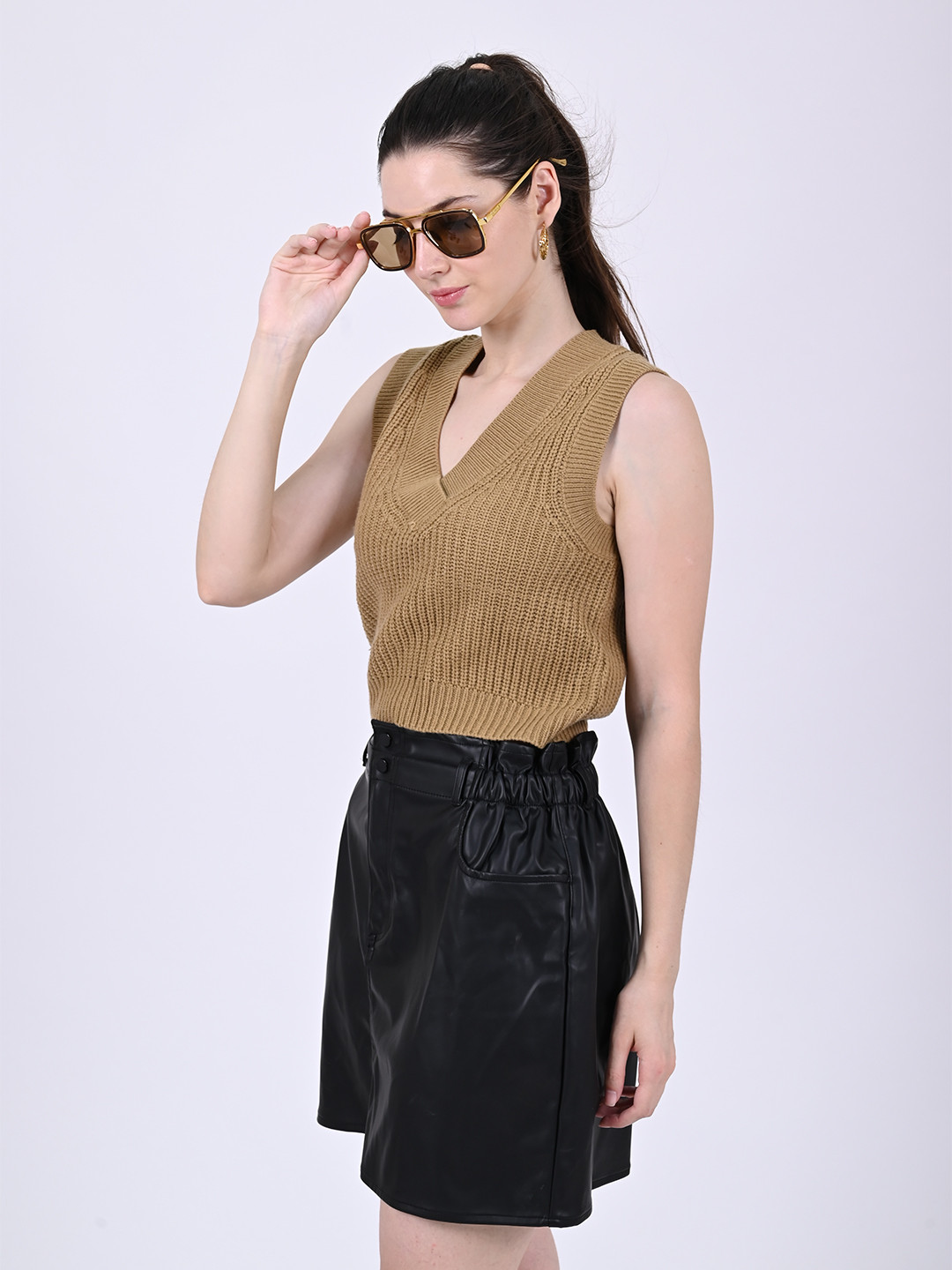 

NoBarr Women Cable Knit Sweater Vest, Brown
