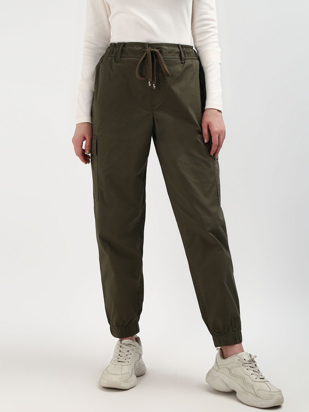 

Tommy Hilfiger Women Regular Fit Mid-Rise Joggers, Green