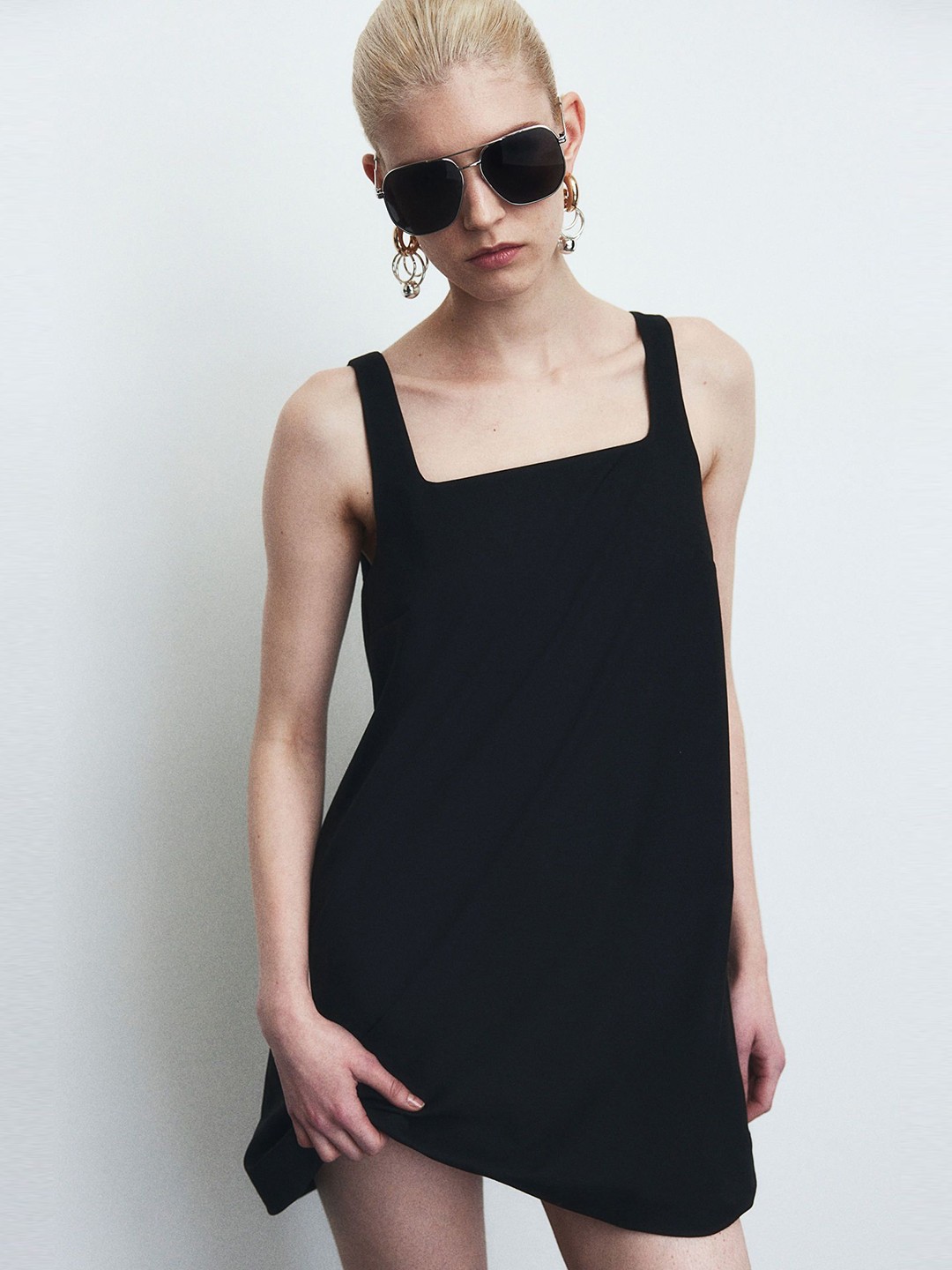 

H&M Square Neck A-Line Dresses, Black