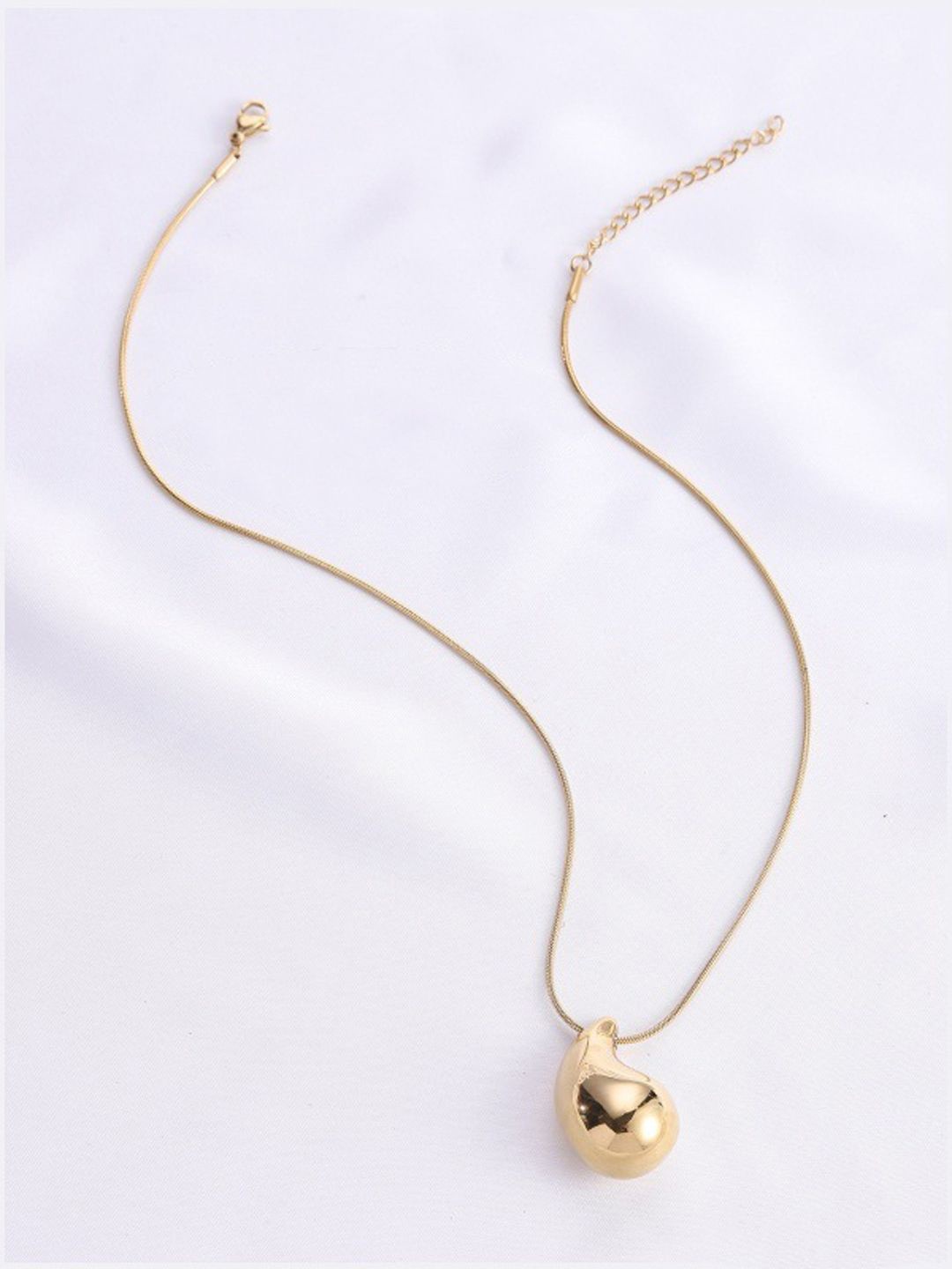 

Krelin Gold-Plated Pendant With Chain