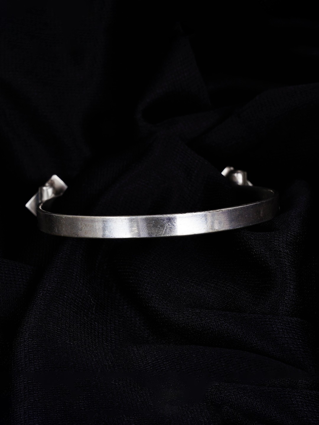 

Shyle 925 Sterling Silver Kada Bracelet
