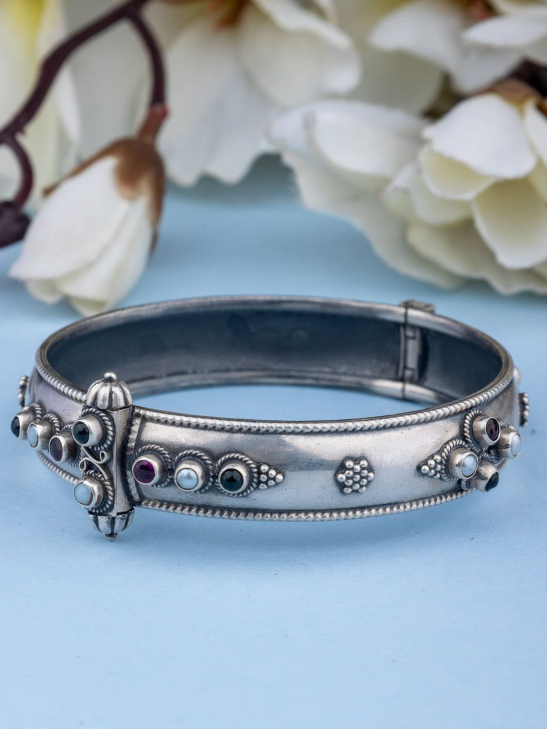 

Shyle 925 Sterling Silver Silver-Plated Stone-Studded Kada Bracelet