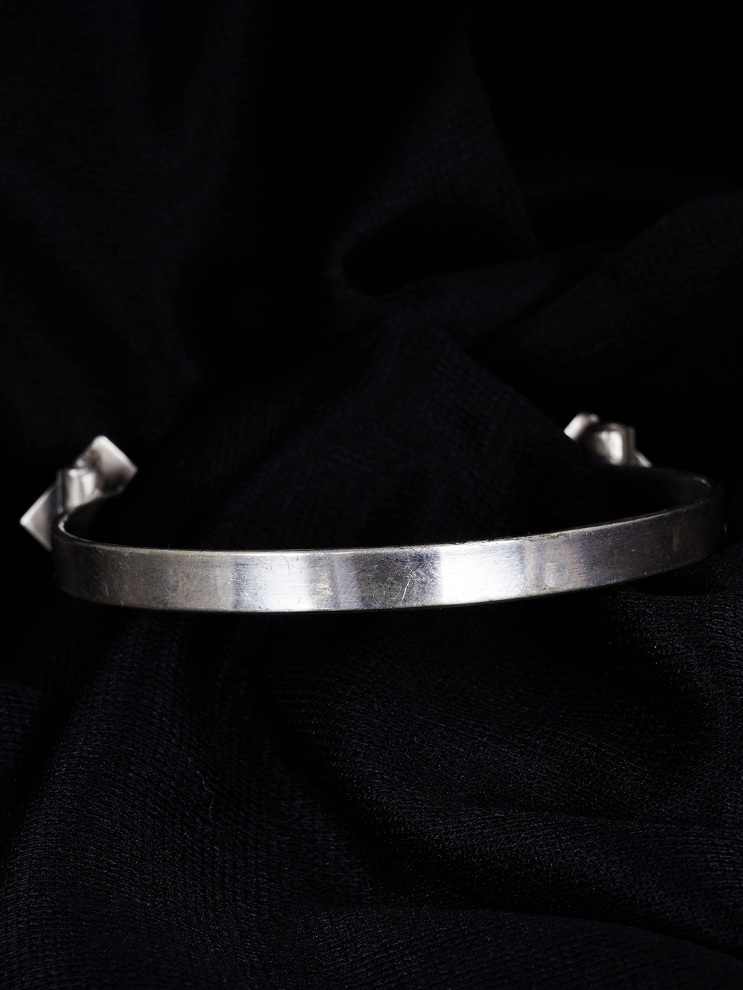 

Shyle 925 Sterling Silver Kada Bracelet