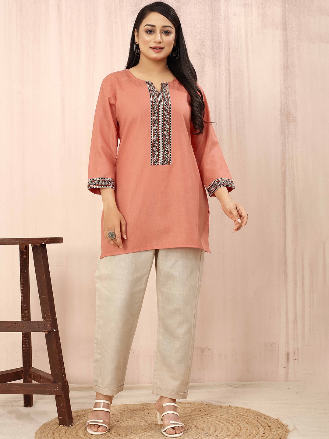 

Odd By Poshaak Notch Neck Pure Cotton Kurti with Trousers, Peach