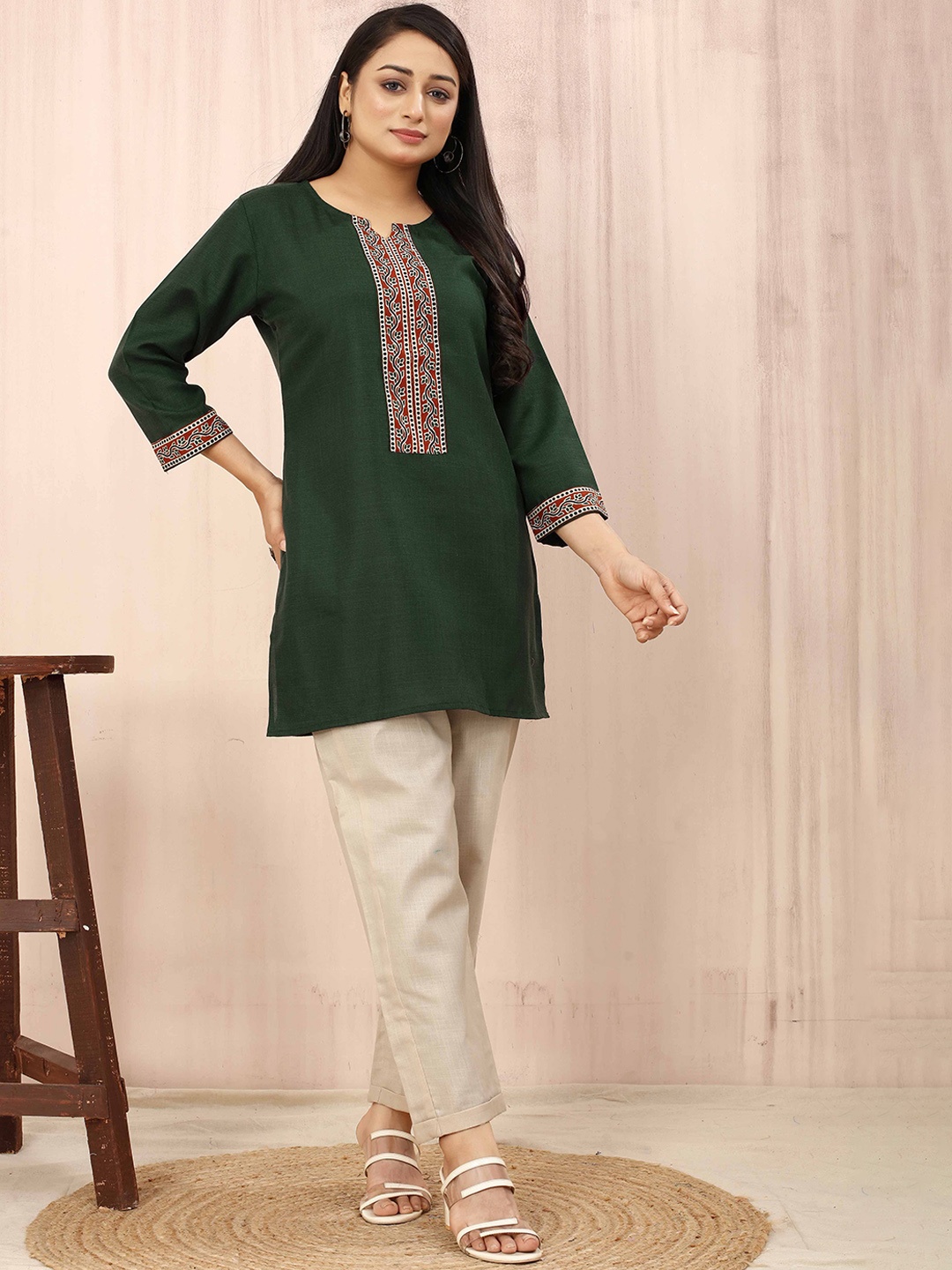 

Odd By Poshaak Floral Yoke Design Regular Pure Cotton Kurti with Trouser, Green