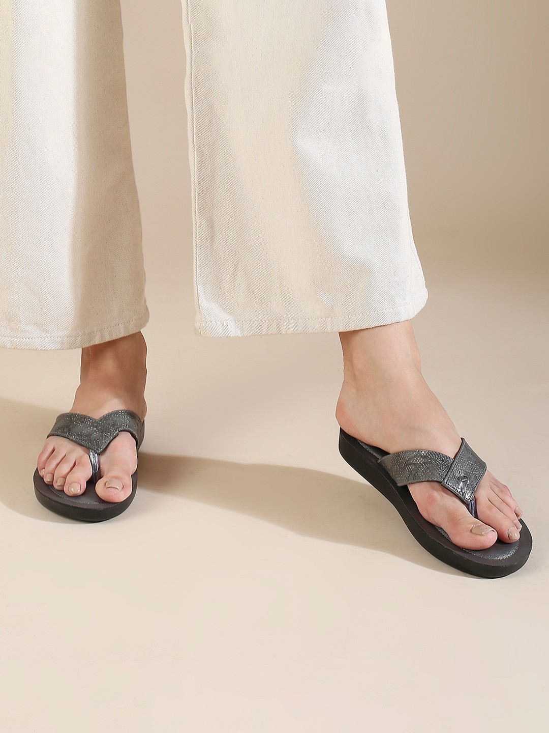 

Inc 5 Women Printed Open Toe Flats, Grey
