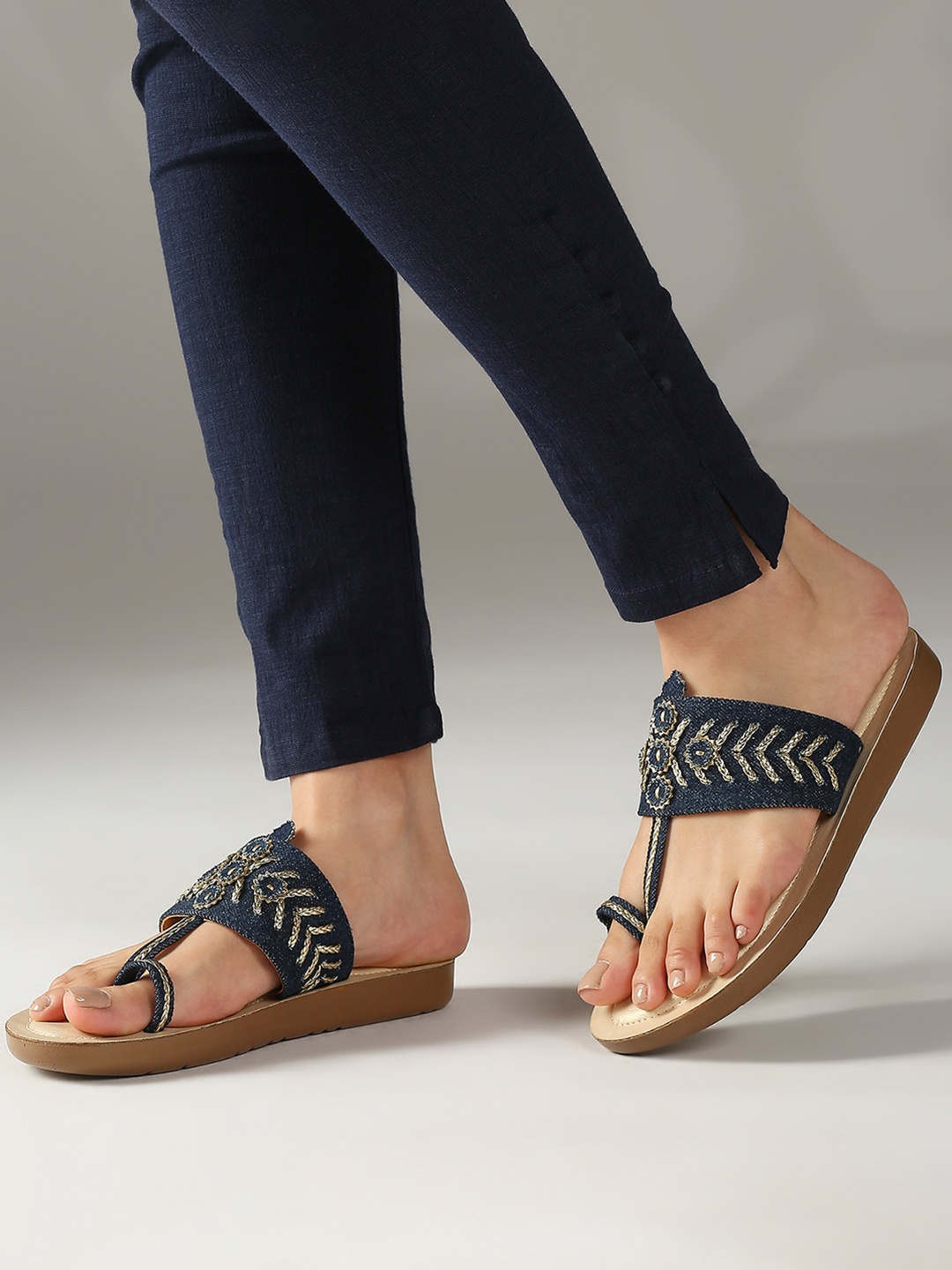 

Inc 5 Women Woven Design Embroidered One Toe Flats, Navy blue
