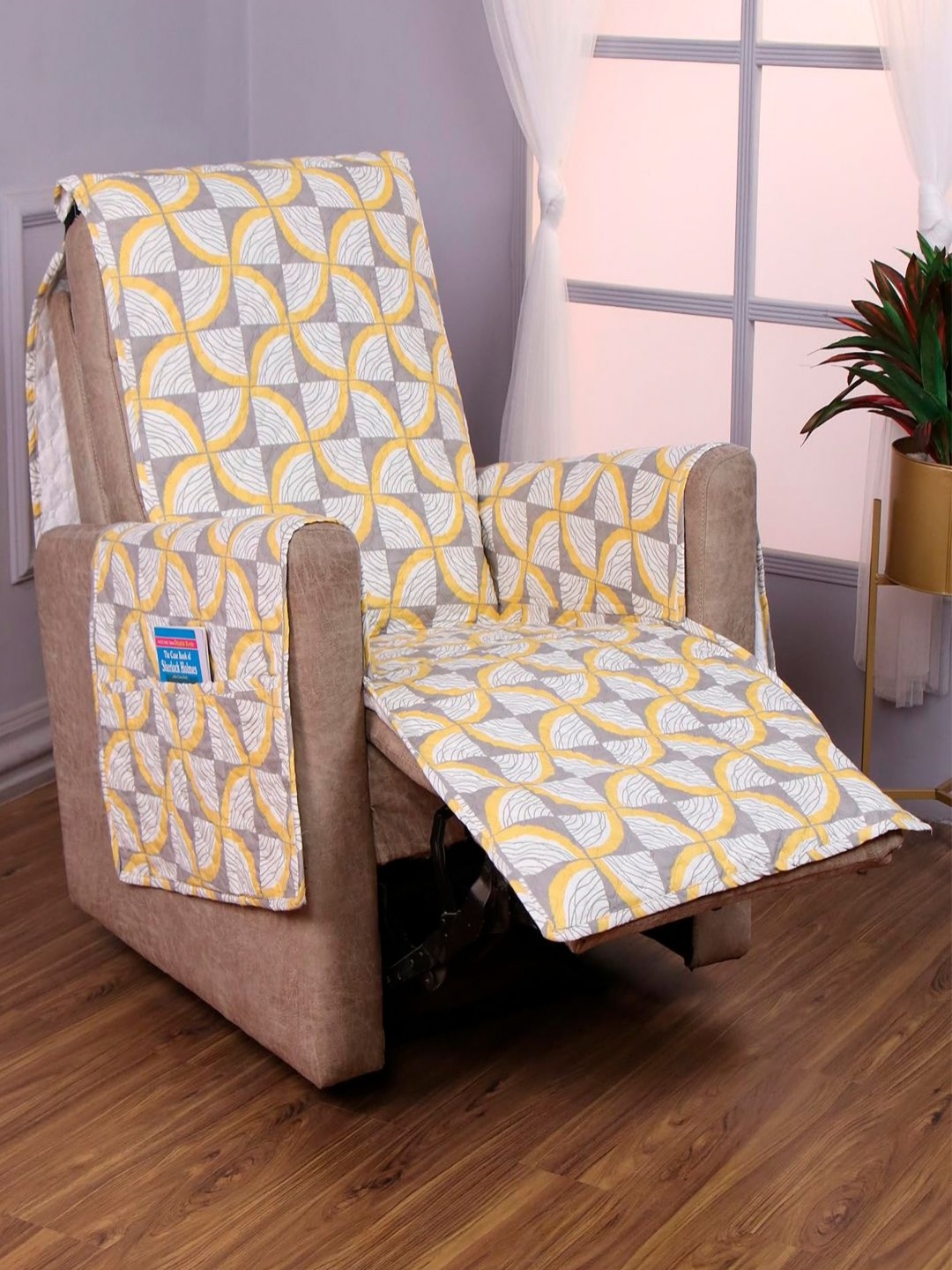 

HOKIPO Yellow & White Printed Sofa Cover With Arms