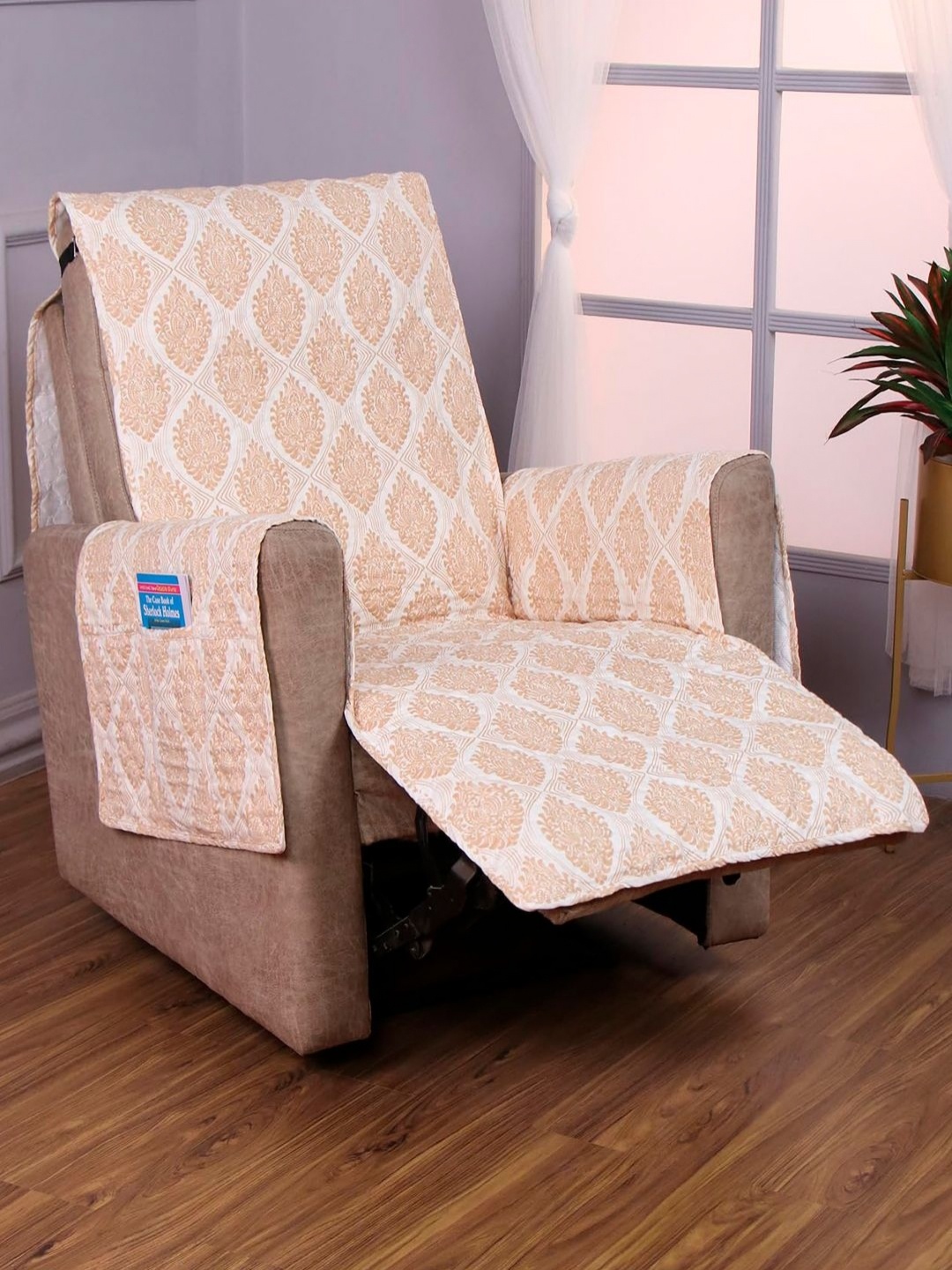 

HOKIPO Off White & Brown Printed Sofa Cover With Arms