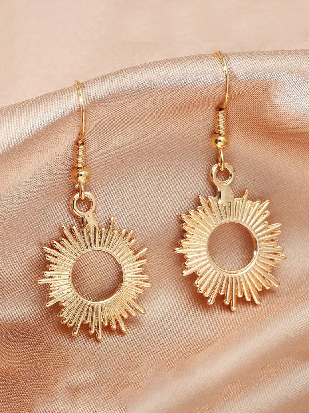 

EL REGALO Circular Drop Earrings, Gold