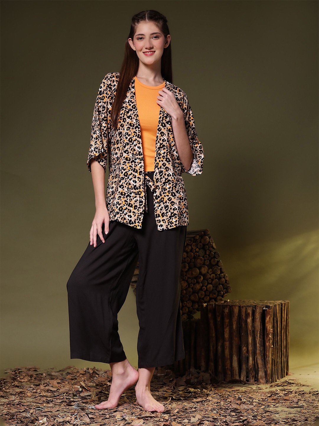 

BStories Printed Three-Quarter Sleeves Longline Shrug, Cream