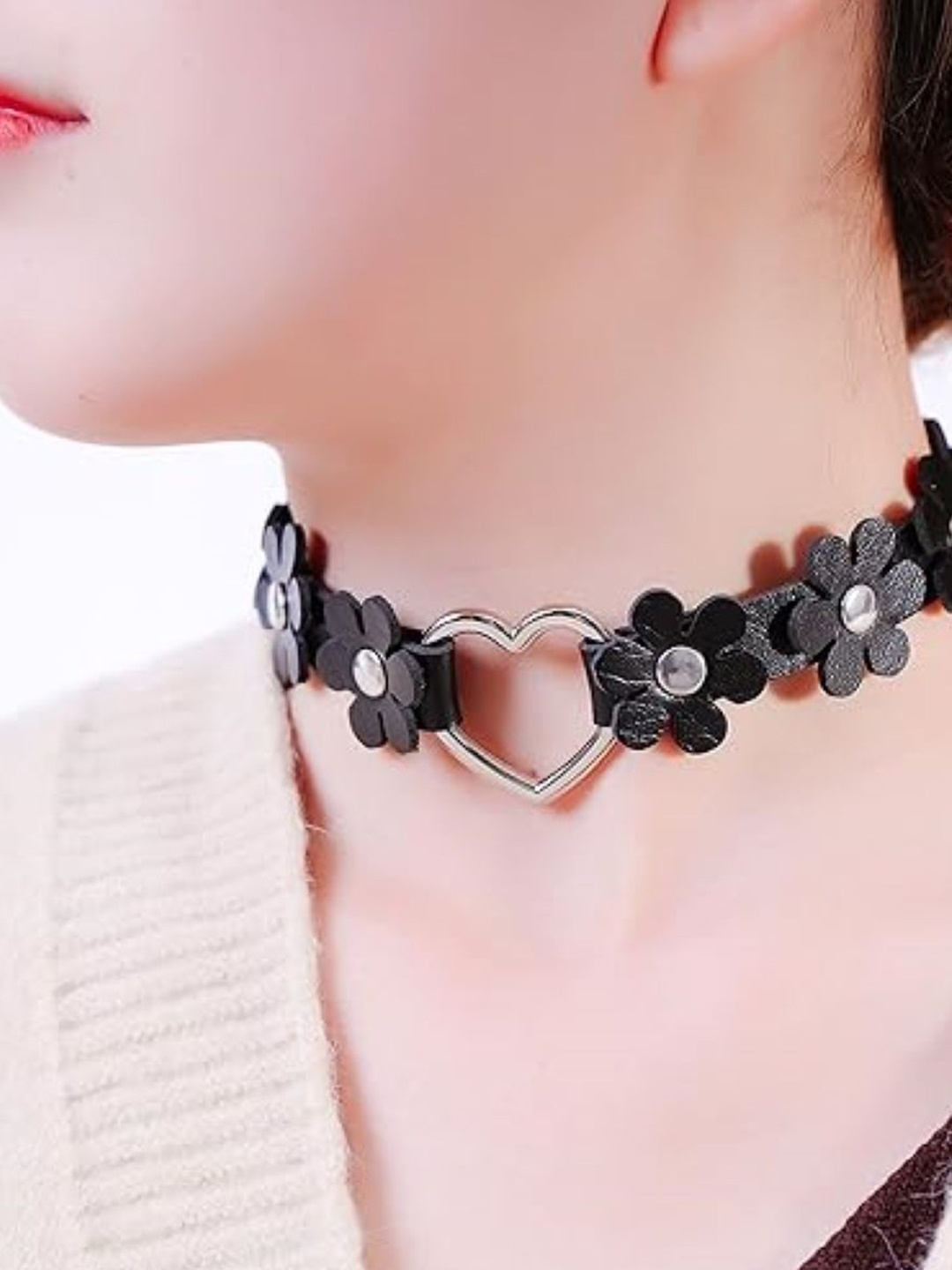 

EL REGALO Minimal Choker Necklace, Silver