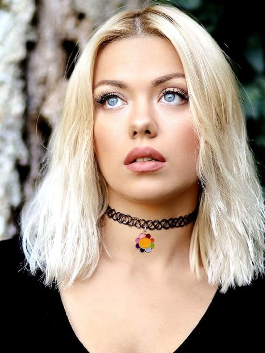 

EL REGALO Minimal Choker Necklace, Black