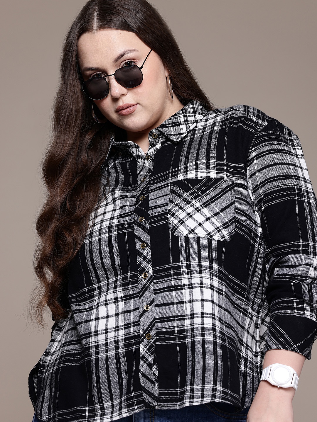 

The Roadster Lifestyle Co. Plus Size Opaque Checked Casual Shirt, Black
