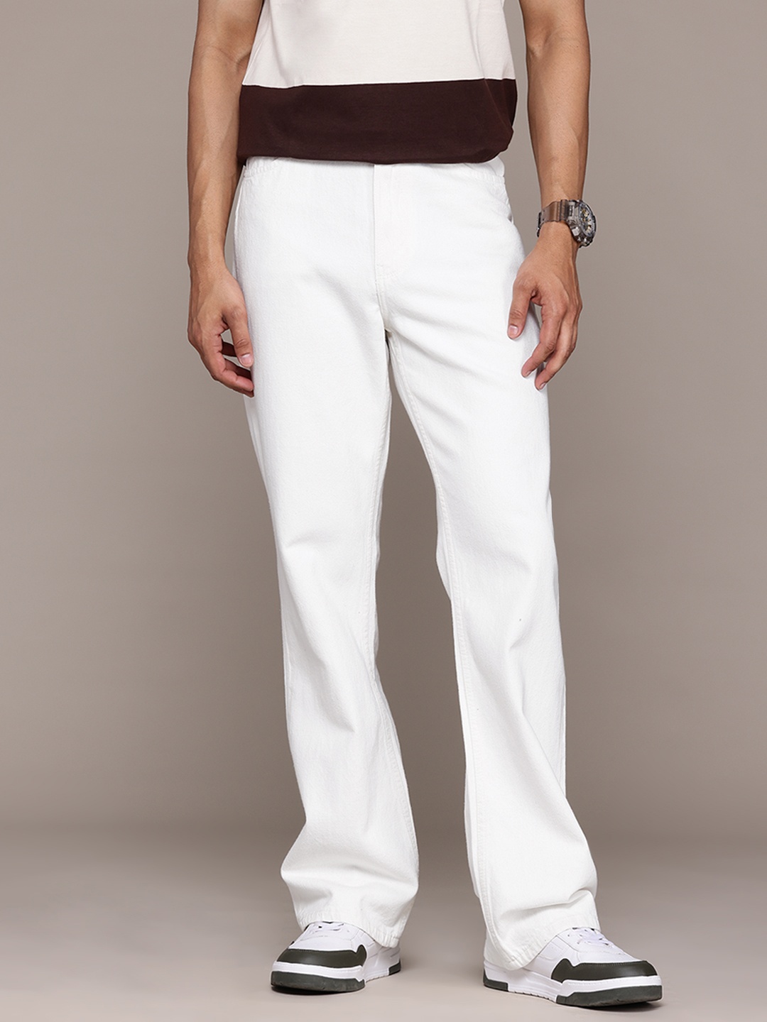 

The Roadster Lifestyle Co. Men Flared Stretchable Pure Cotton Jeans, White