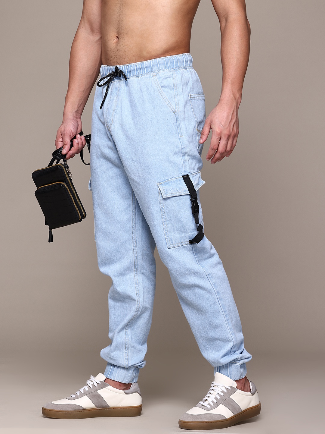 

The Roadster Lifestyle Co. Men Baggy Jogger Pure Cotton Jeans, Blue