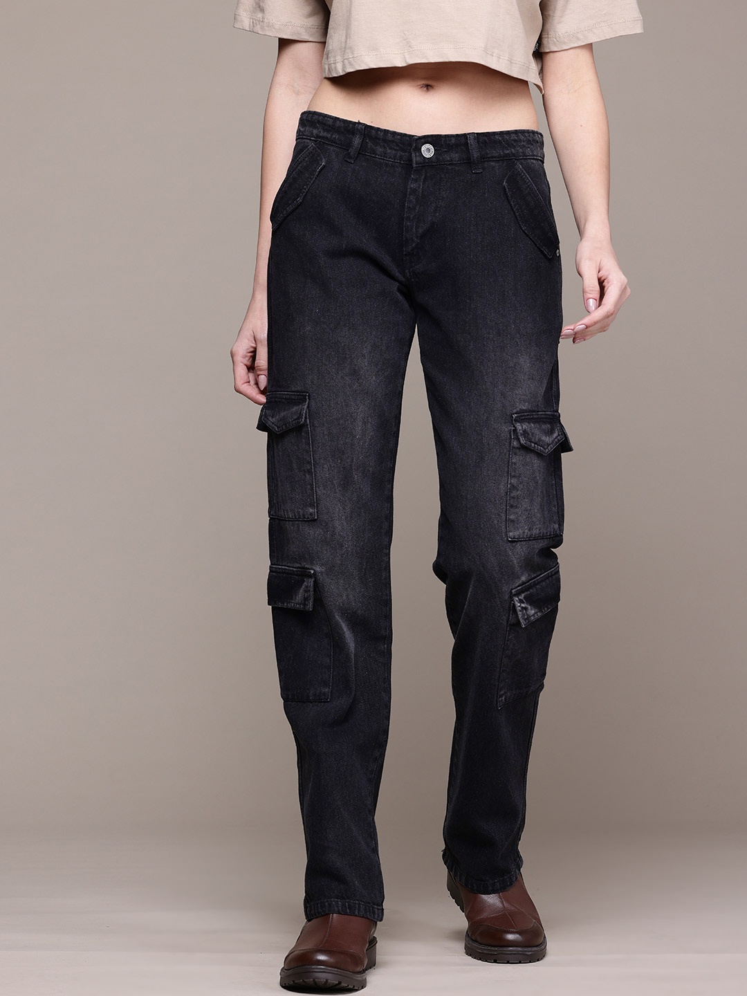 

The Roadster Lifestyle Co. Women Straight Fit Low-Rise Pure Cotton Jeans, Black