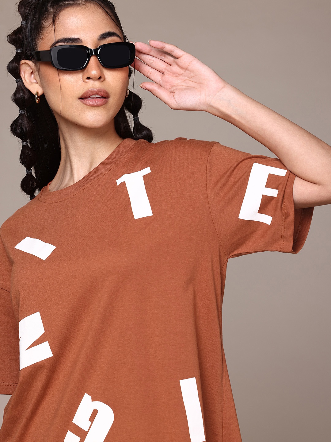 

The Roadster Lifestyle Co. Typography Print Drop-Shoulder Sleeves Oversize T-shirt, Brown