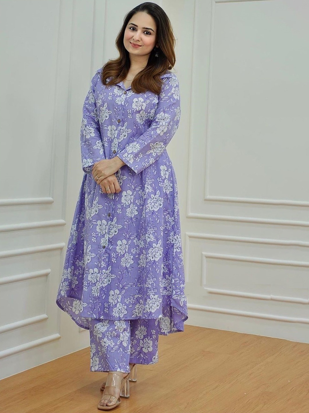 

Shrivani Women Floral Printed Regular Pure Cotton Kurta with Palazzos, Lavender