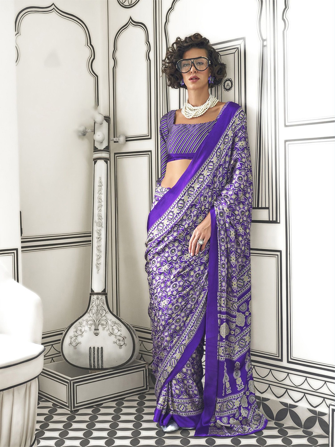 

elora Floral Satin Saree, Purple