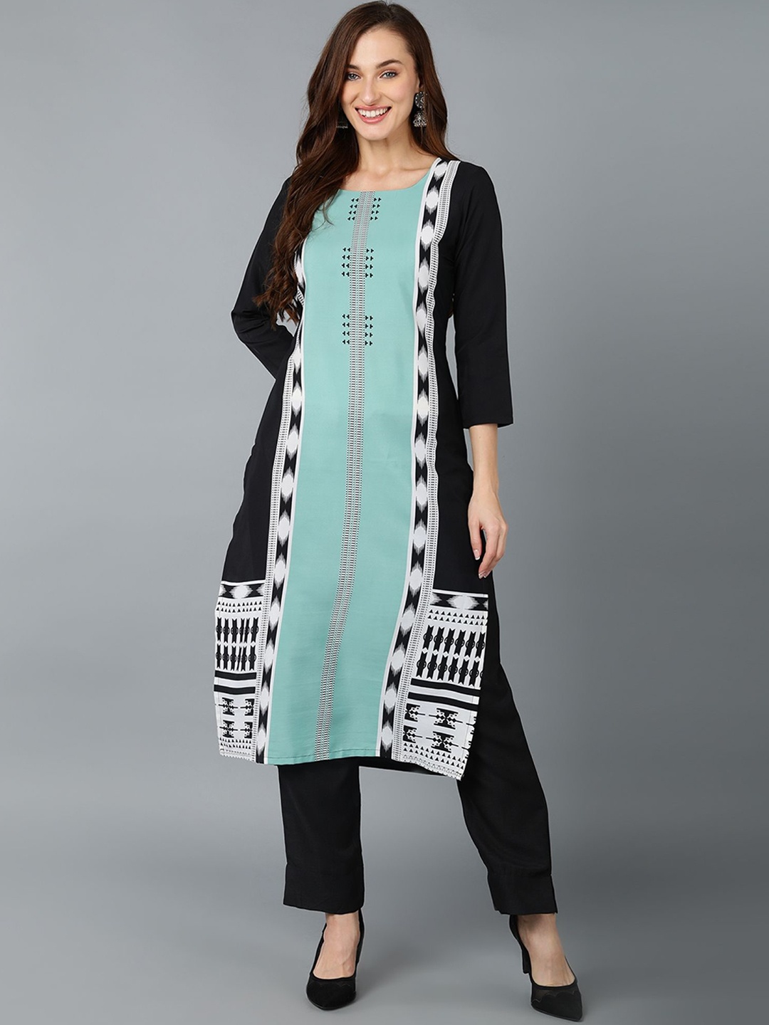 

KALINI Women Geometric Colourblocked Thread Work Crepe Kurta, Black