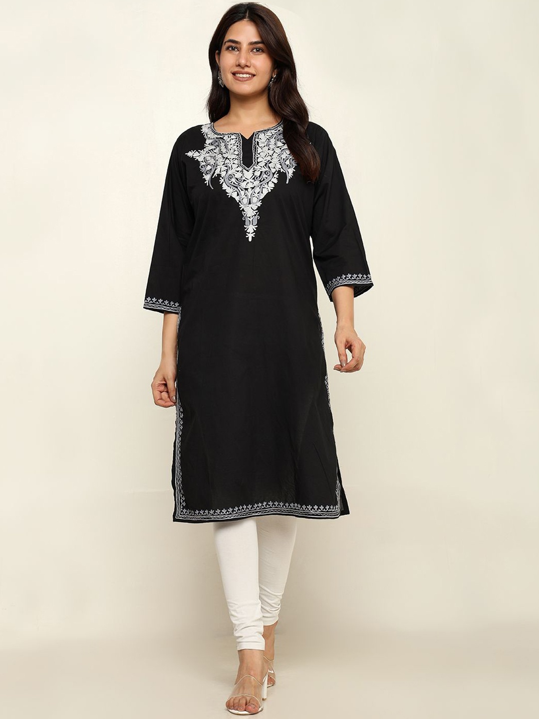 

CRAFTBAZAR Women Geometric Yoke Design Sequinned Kurta, Black