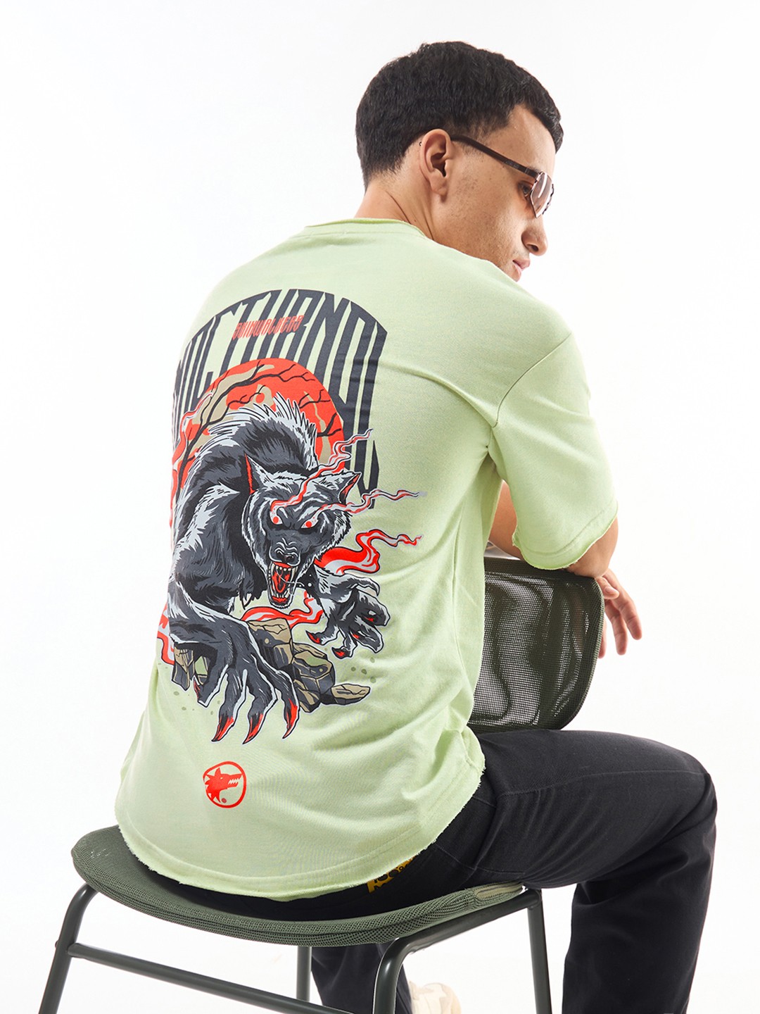

Bewakoof Heavy Duty 1.0 Men Beige Noctournal Graphic Printed Oversized T-shirt