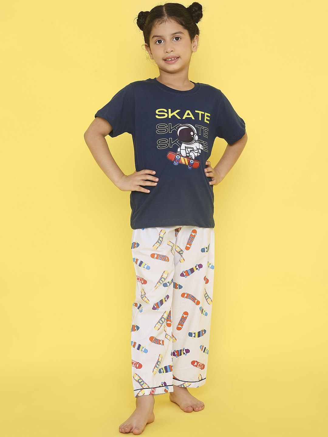 

Knitting Doodles Unisex Kids Night suit, Blue