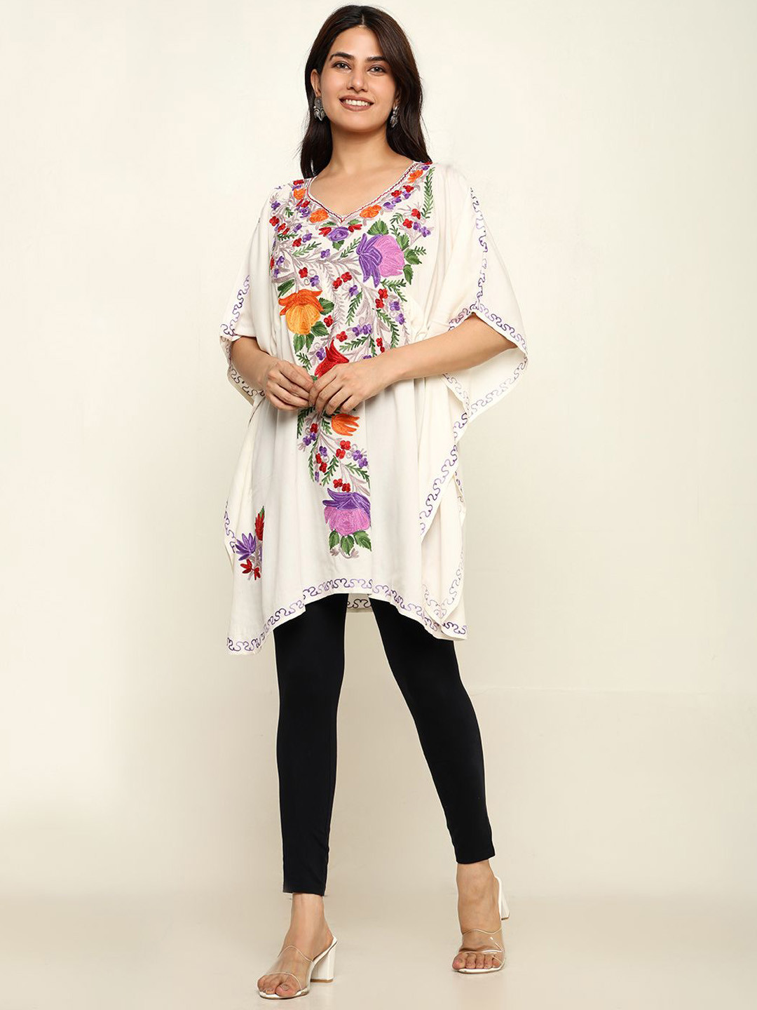 

CRAFTBAZAR Women Geometric Embroidered Flared Sleeves Thread Work Kaftan Kurta, White