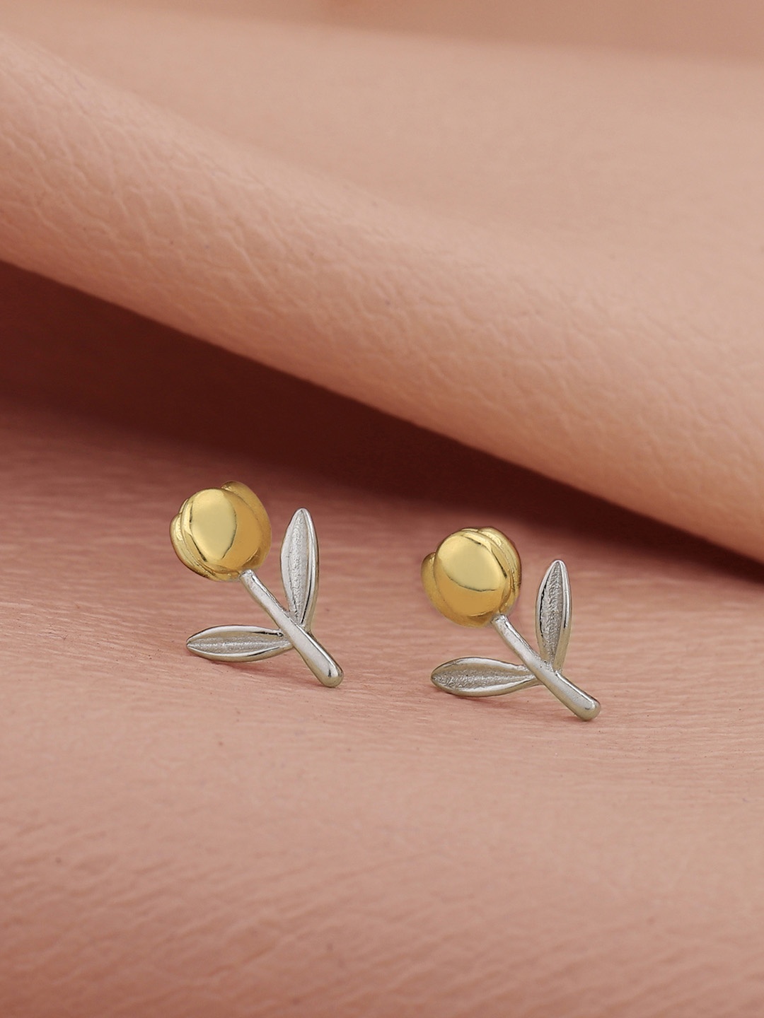 

Carlton London 925 Sterling Silver Rhodium-Plated Floral Stud Earrings