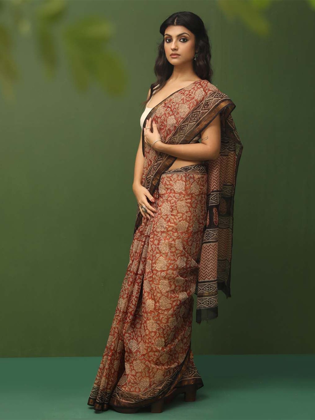 

Indethnic Floral Silk Cotton Bagru Saree, Maroon