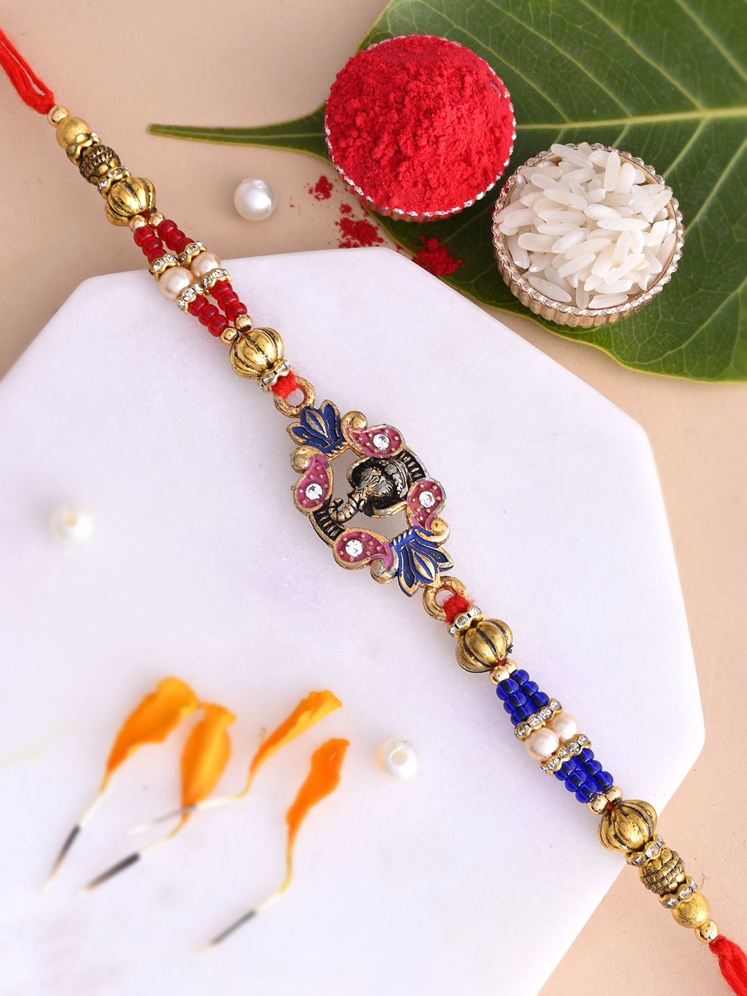 

Aapno Rajasthan Thread Rakhi, Gold