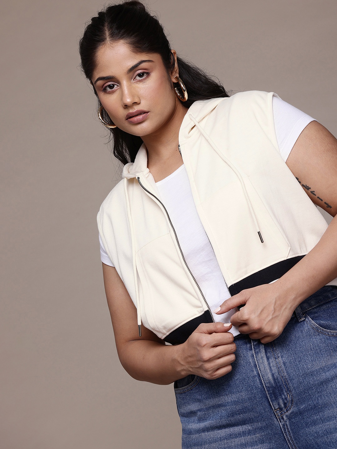 

The Roadster Lifestyle Co. Plus Size Hooded Cropped Sweatshirt, Off white