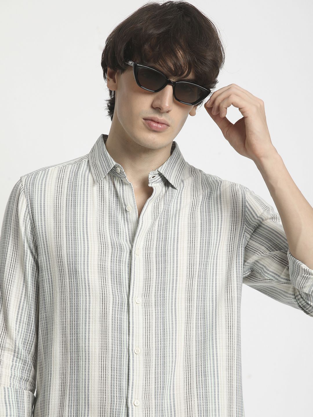 

THE BEAR HOUSE Men Slim Fit Opaque Striped Casual Shirt, Blue