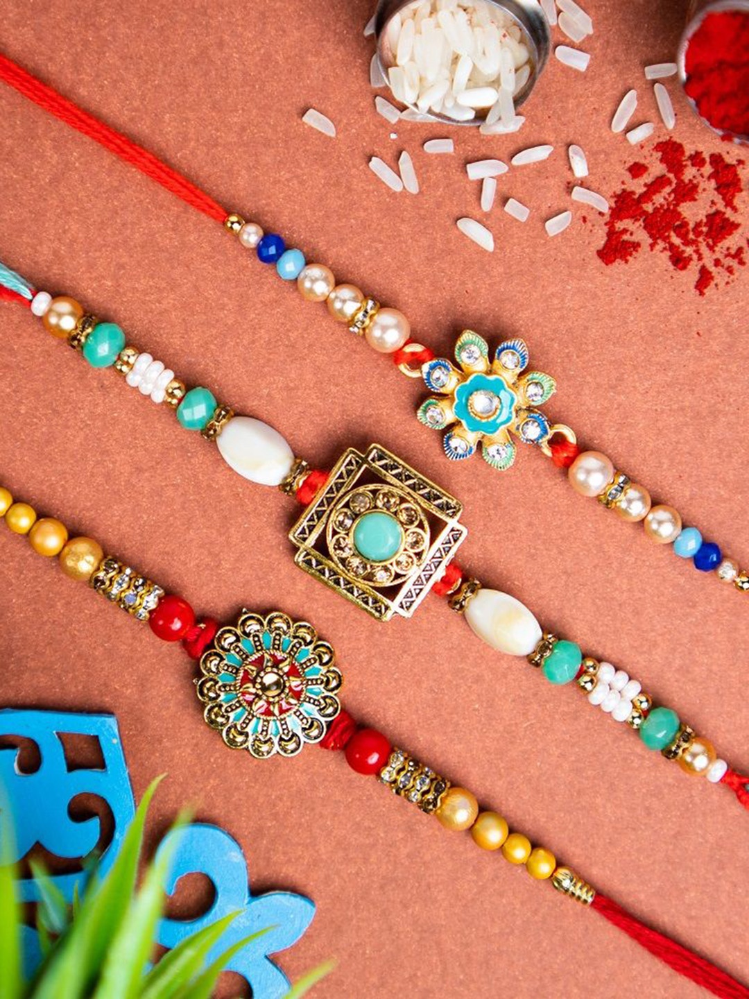 

Phirki Studio Wraparound Rakhi, Red