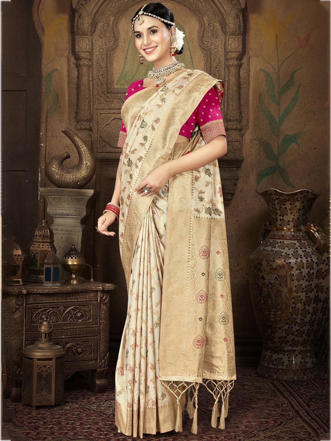 

SANGAM PRINTS Woven Design Zari Silk Blend Tussar Saree, Cream