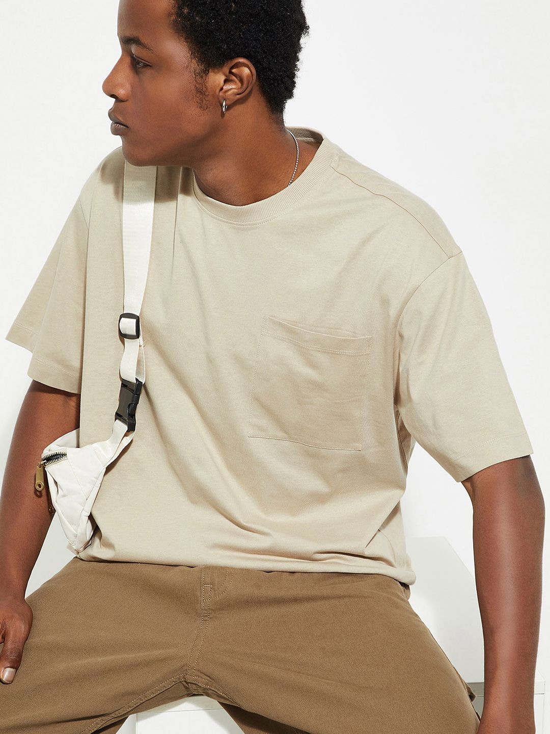 

max URB_N Men Oversized Solid T-shirt, Beige