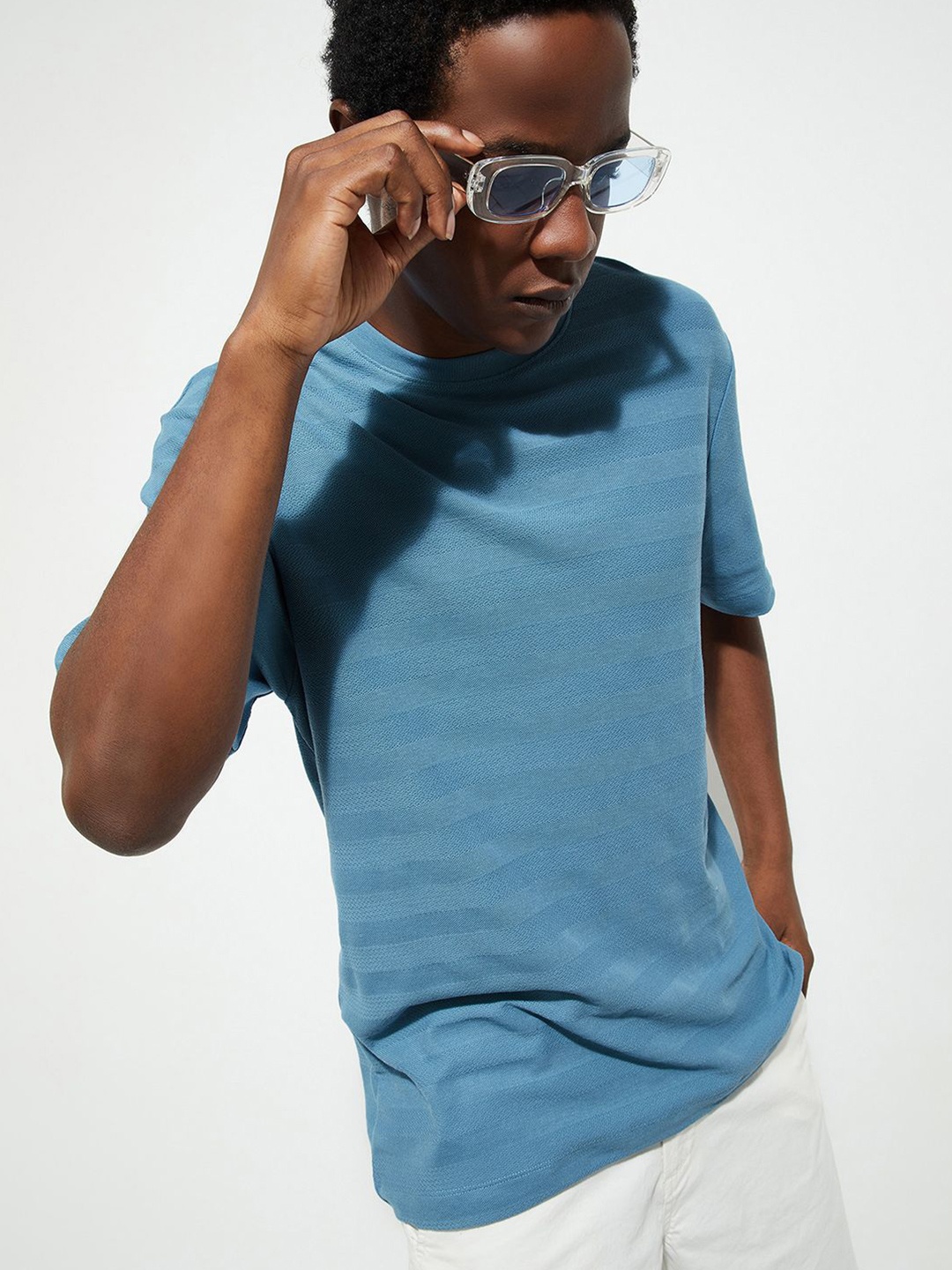 

max URB_N Men Regular Fit Striped T-shirt, Blue