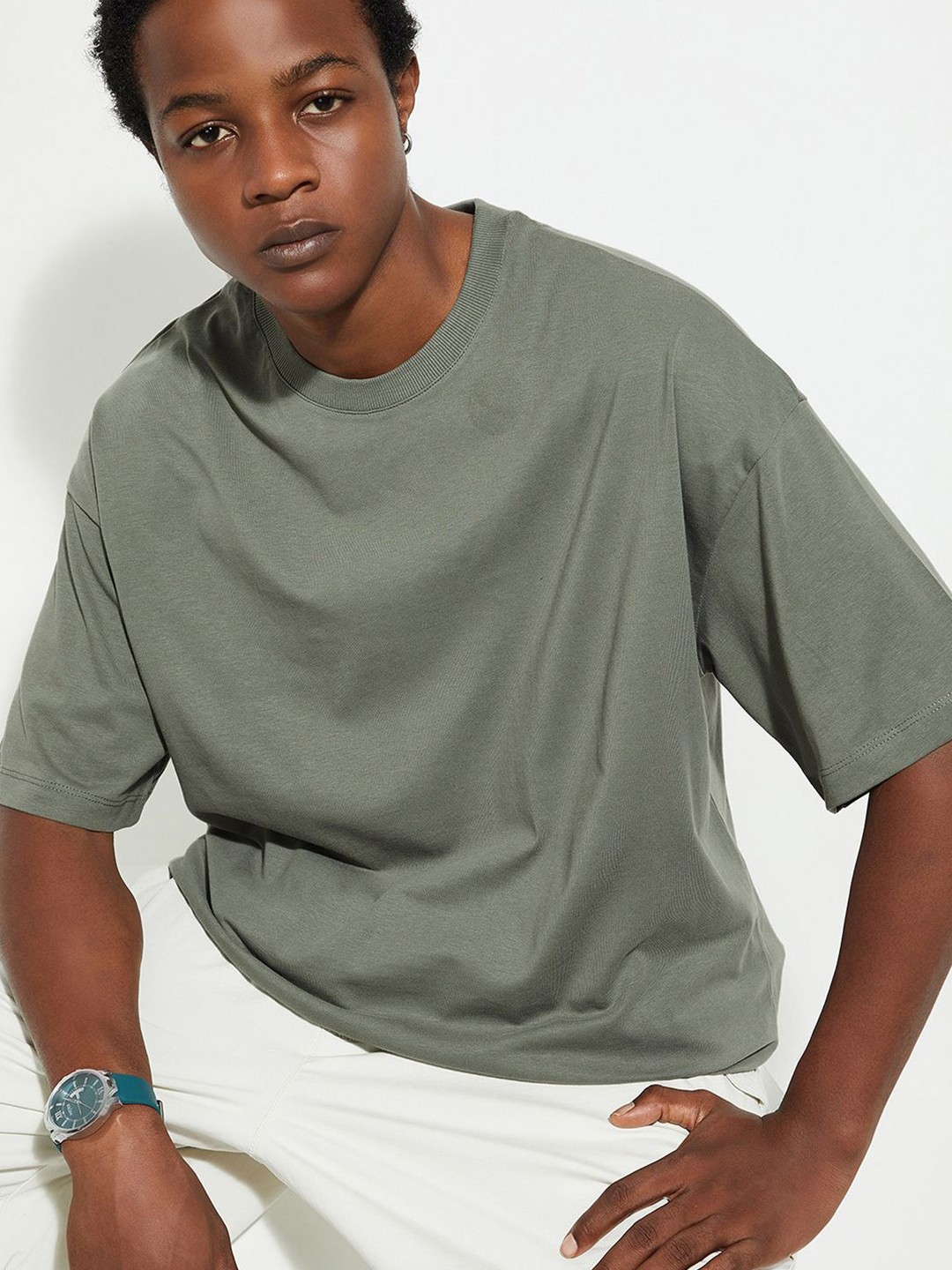 

max URB_N Men Boxy Fit Solid T-shirt, Green