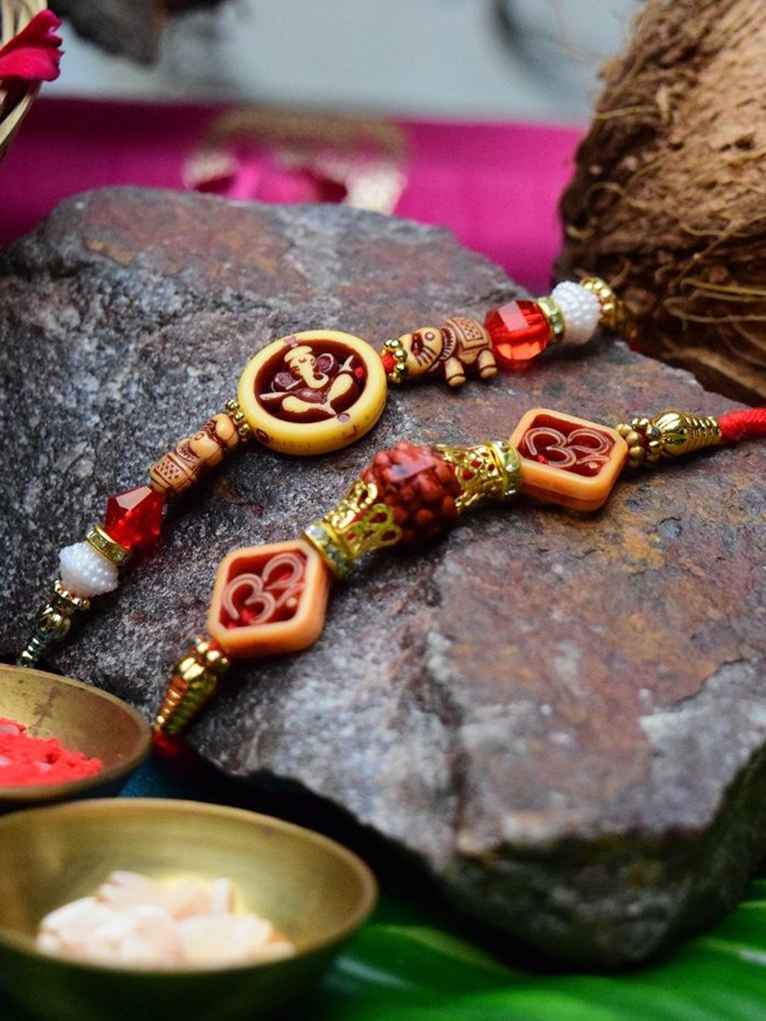 

Phirki Studio Thread Rakhi, Red