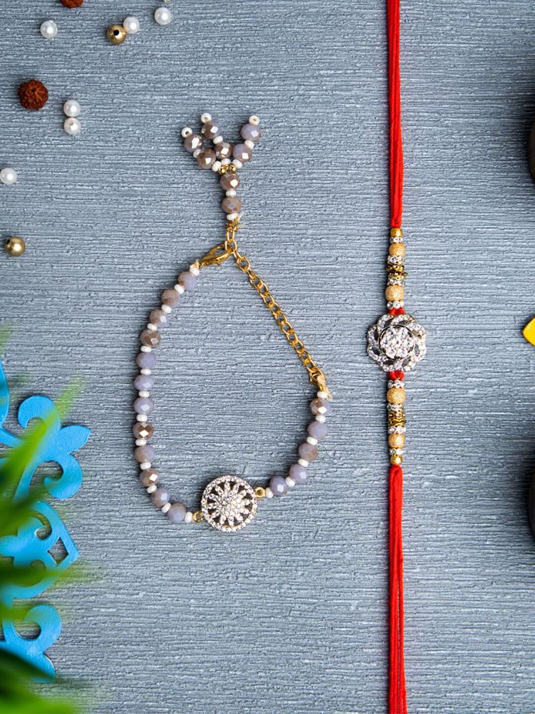 

Phirki Studio Thread Rakhi, Red