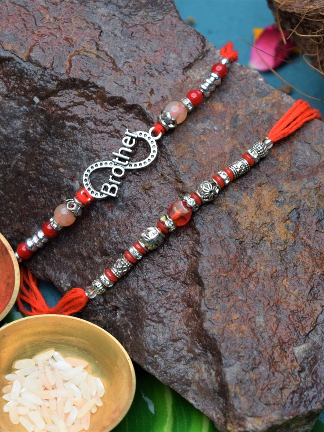 

Phirki Studio Thread Rakhi, Red