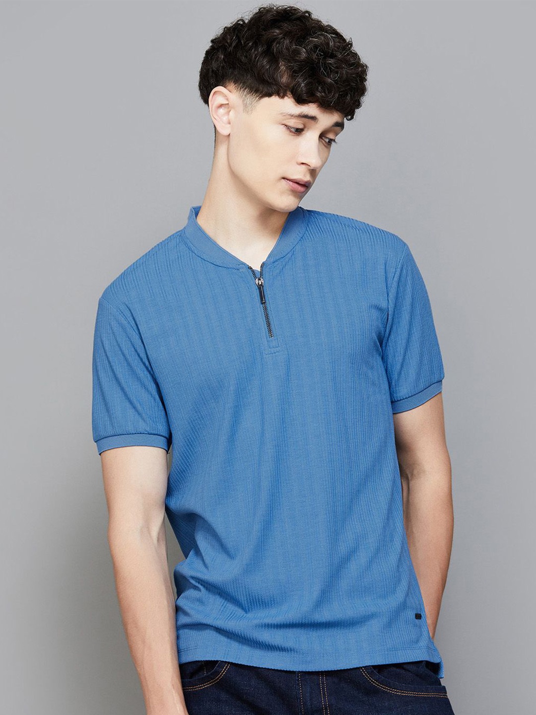 

Bossini Men Henley Neck Extended Sleeves Pockets T-shirt, Blue