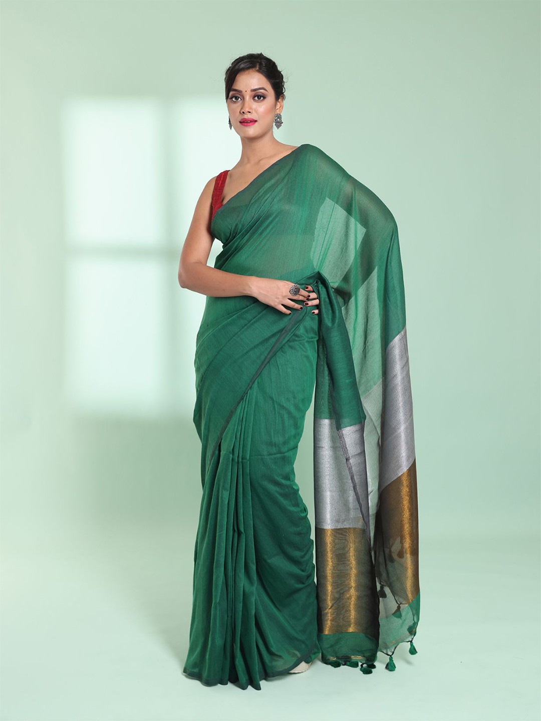 

Charukriti Pure Cotton Handloom Saree, Green